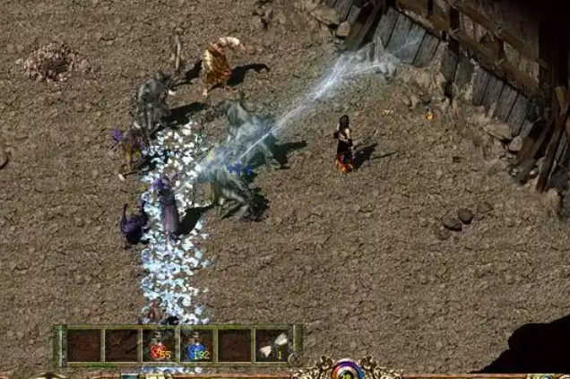 地图怪物游戏以晋级爆装攻沙三大中心玩法为柱石